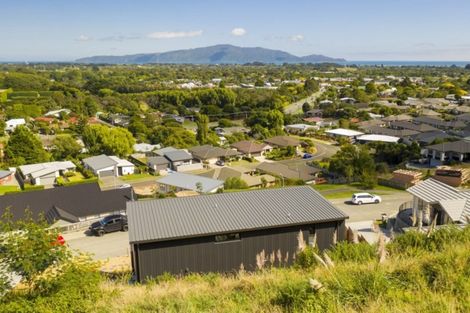 Photo of property in 101 Kakariki Grove, Waikanae, 5036