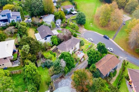 Photo of property in 24 Zingaro Place, Massey, Auckland, 0614