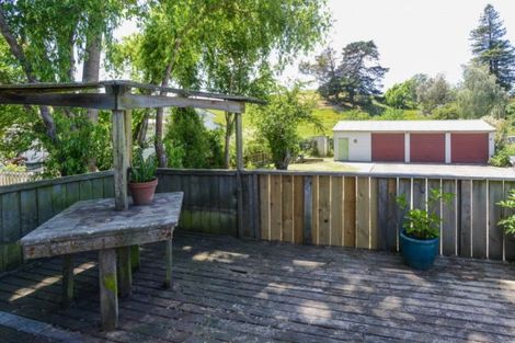 Photo of property in 21 Great North Road, Waipawa, 4210