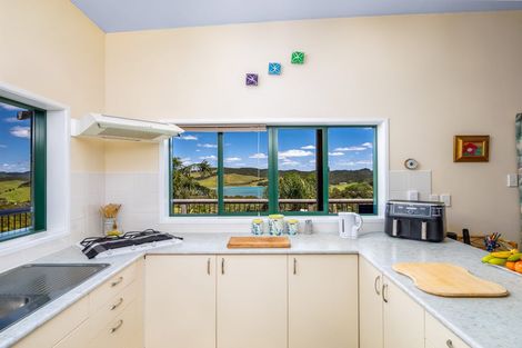 Photo of property in 264a Kempthorne Road, Russell, 0272