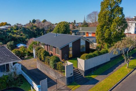 Photo of property in 21 Nevada Drive, Merrilands, New Plymouth, 4312