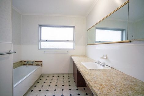 Photo of property in 1 Wedgwood Grove, Highbury, Palmerston North, 4412
