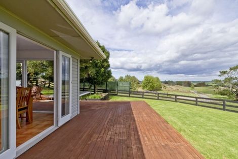 Photo of property in 126 Gatfield Road, Kaukapakapa, 0873