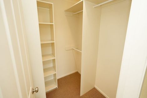 Photo of property in 24 Johnstone Drive, Fitzherbert, Palmerston North, 4410