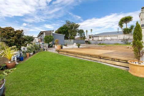 Photo of property in 21a Karaka Street, Merrilands, New Plymouth, 4312