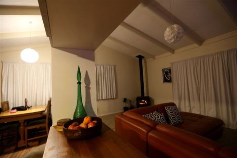 Photo of property in 21 Edelweiss Grove, Timberlea, Upper Hutt, 5018