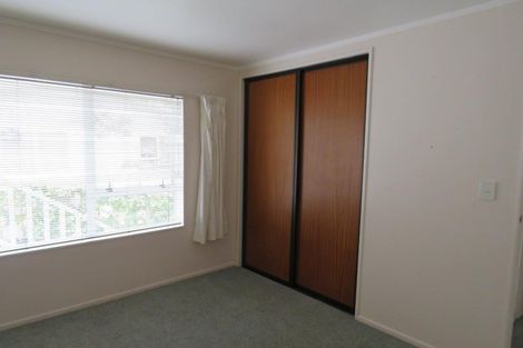 Photo of property in 66 Waiwaka Terrace, Strandon, New Plymouth, 4312