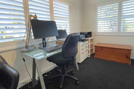 Photo of property in 1/1 Neville Street, Point Chevalier, Auckland, 1022