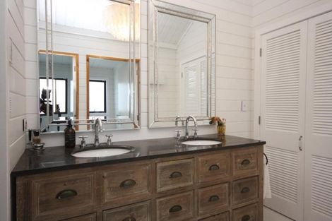 Photo of property in 130 Tirohanga Drive, Whangamata, 3620