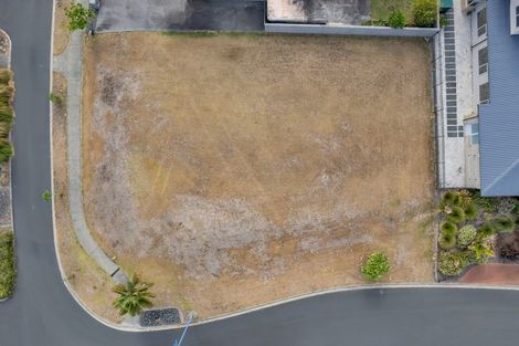 Photo of property in 1 Lanyard Place, One Tree Point, 0118