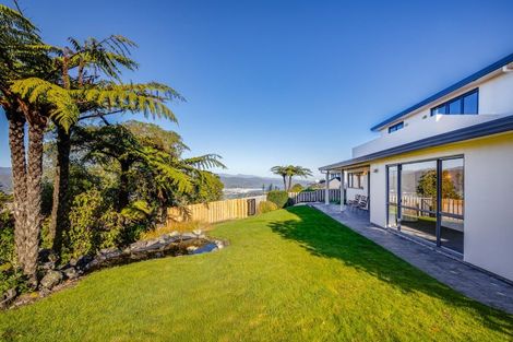 Photo of property in 5 Saint Elizabeth Heights, Normandale, Lower Hutt, 5010