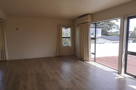 Photo of property in 1/13 Mizpah Road, Waiake, Auckland, 0630