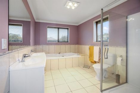 Photo of property in 22 Havana Gardens, Shirley, Christchurch, 8052