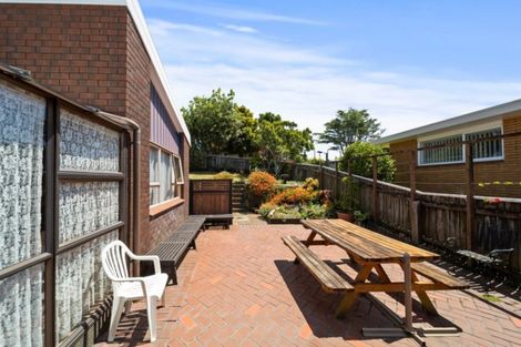 Photo of property in 20 Tiverton Crescent, Whalers Gate, New Plymouth, 4310