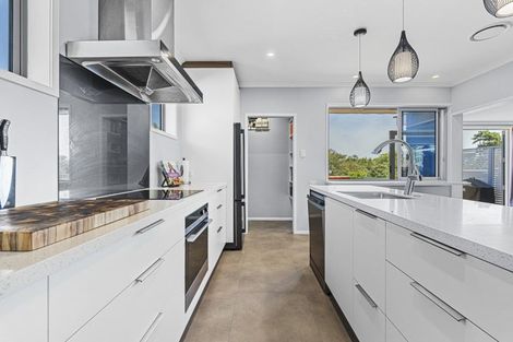 Photo of property in 17 Tainui Street, Welbourn, New Plymouth, 4312