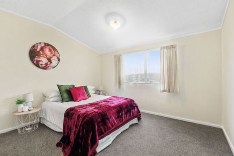 Photo of property in 264b Dowse Drive, Maungaraki, Lower Hutt, 5010