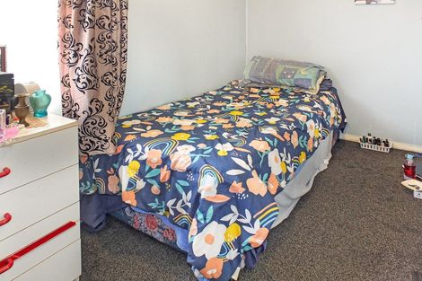 Photo of property in 18 Brown Terrace, Foxton Beach, Foxton, 4815