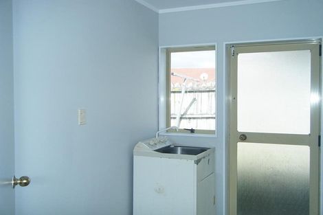 Photo of property in 1 Tullis Place, Burswood, Auckland, 2013