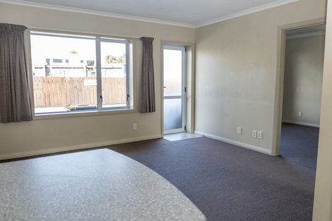 Photo of property in 214 Main South Road, Green Island, Dunedin, 9018