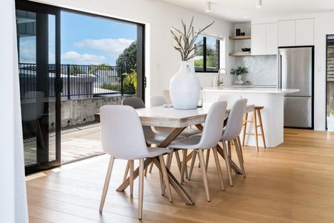 Photo of property in 10c Long Street, Raglan, 3225