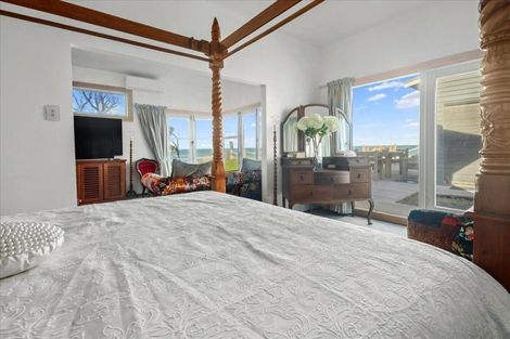 Photo of property in 8 Point Road, Mokau, 4376