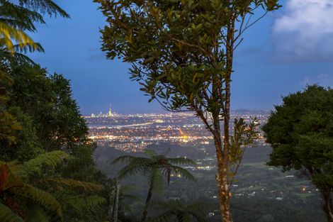 Photo of property in 31 Turanga Road, Henderson Valley, Auckland, 0612