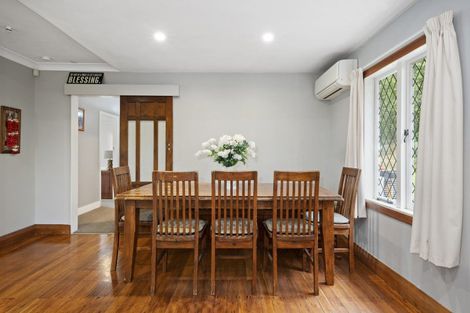 Photo of property in 201 Kaipara Road, Papakura, 2582