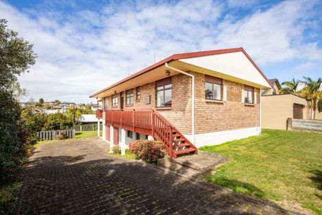 Photo of property in 29 Lachlan Drive, Dinsdale, Hamilton, 3204