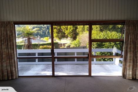 Photo of property in 6 Oxford Road, Lake Rotoma, Rotorua, 3074
