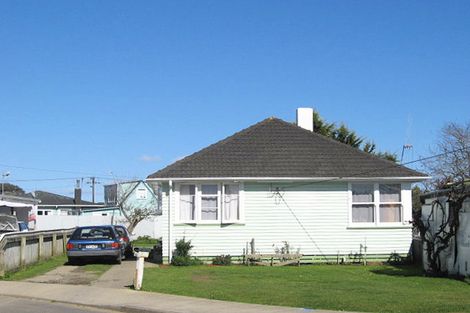 Photo of property in 18 Miro Street, Levin, 5510