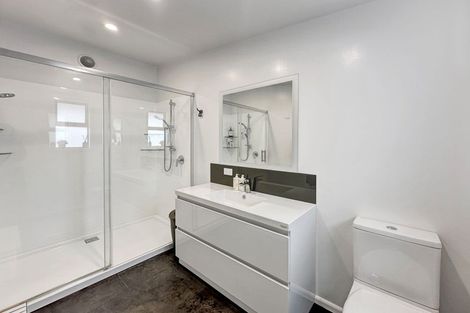 Photo of property in 45 Heretaunga Square, Silverstream, Upper Hutt, 5019