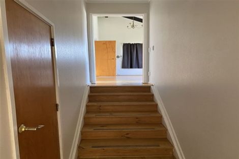 Photo of property in 4 Tadley Court, Goodwood Heights, Auckland, 2105