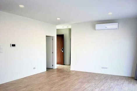 Photo of property in 12 William Calvert Drive, Swanson, Auckland, 0614