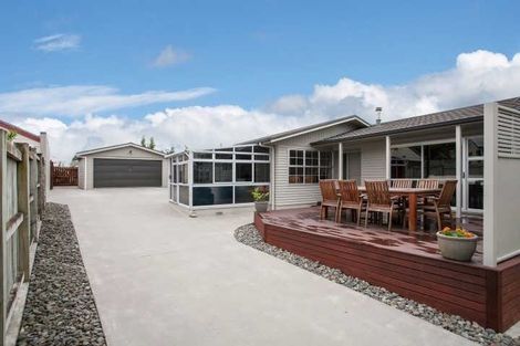 Photo of property in 13 Highland Drive, Pukete, Hamilton, 3200