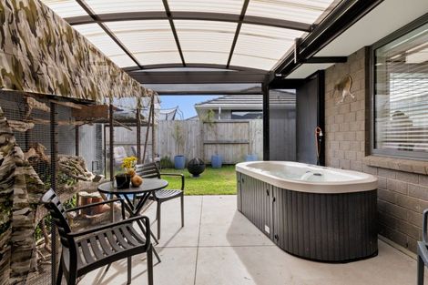 Photo of property in 17 Te Wharo Drive, Papamoa, 3118