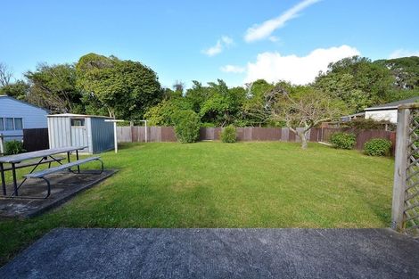 Photo of property in 26 Waimea Road, Waikanae Beach, Waikanae, 5036