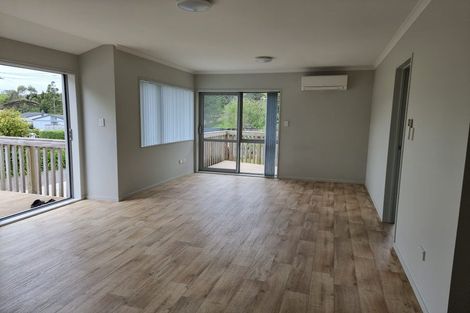 Photo of property in 15 Candia Road, Swanson, Auckland, 0612