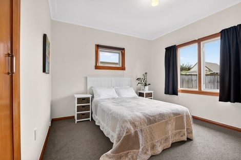 Photo of property in 8 Anzac Avenue, Onekawa, Napier, 4110
