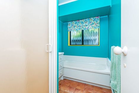 Photo of property in 100 Amberley Avenue, Highbury, Palmerston North, 4412