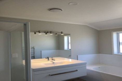 Photo of property in 330a Grenada Street, Papamoa Beach, Papamoa, 3118