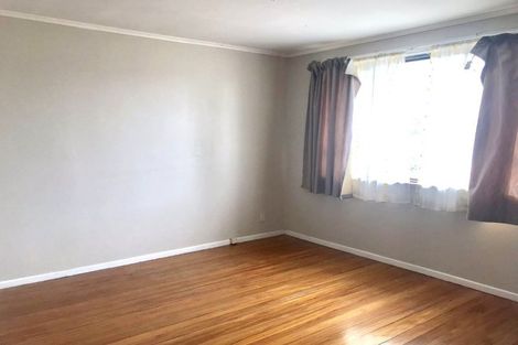 Photo of property in 33 Glenview Road, Glen Eden, Auckland, 0602