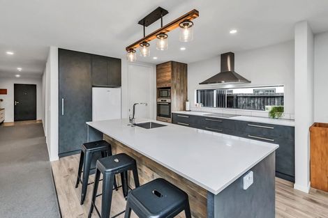 Photo of property in 3 Guyon Street, Marshland, Christchurch, 8083