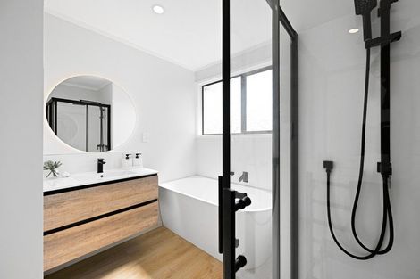 Photo of property in 81 Glen Lynne Avenue, Queenwood, Hamilton, 3210