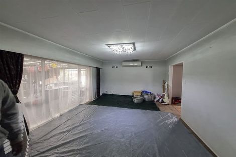 Photo of property in 19 Woburn Street, Mangere East, Auckland, 2024