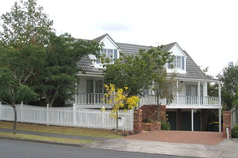Photo of property in 174 Luckens Road, West Harbour, Auckland, 0618