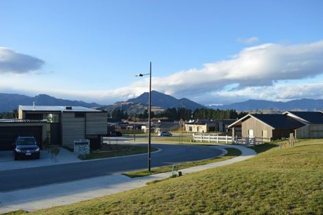 Photo of property in 9 Bargour Street, Wanaka, 9305