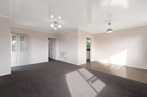 Photo of property in 1/13 Exeter Place, Unsworth Heights, Auckland, 0632