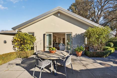 Photo of property in 6 Acorn Close, Waltham, Christchurch, 8023
