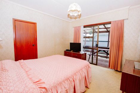 Photo of property in 35 West Crescent, Te Puru, Thames, 3575