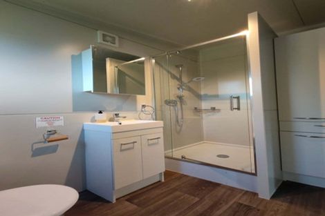 Photo of property in 300 Kingseat Road, Kingseat, Pukekohe, 2679